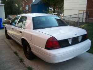 2002 Ford Crown Victoria photo