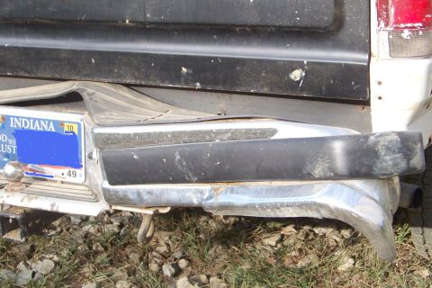 1989 Ford Bronco - Rear view of a 1989 Ford Bronco, showing the bumper and an Indiana license plate.