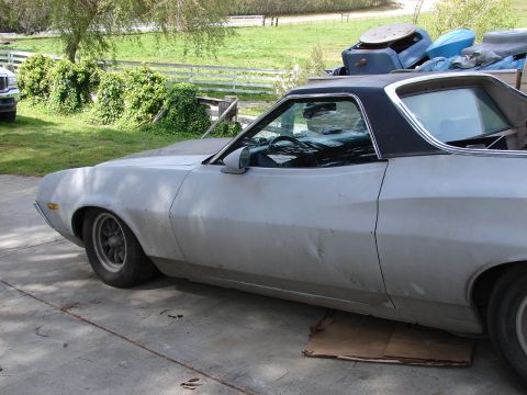 1973 Ford Ranchero - This Ford Ranchero appears to be a 1972 model, not a 1973 as claimed on the registry page.