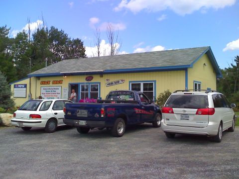 1998 Ford F-150 - Stopped for some food at the Snack Shack.