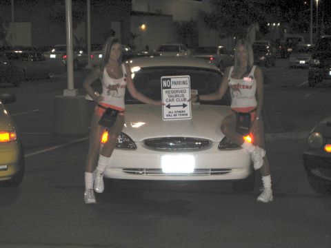 2002 Ford Taurus - Da' Girls of Hooters again (cause they Hottttt)