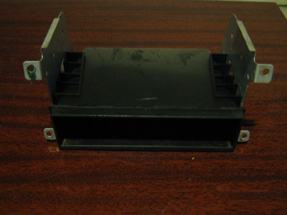 Radio pocket thingy with brackets.