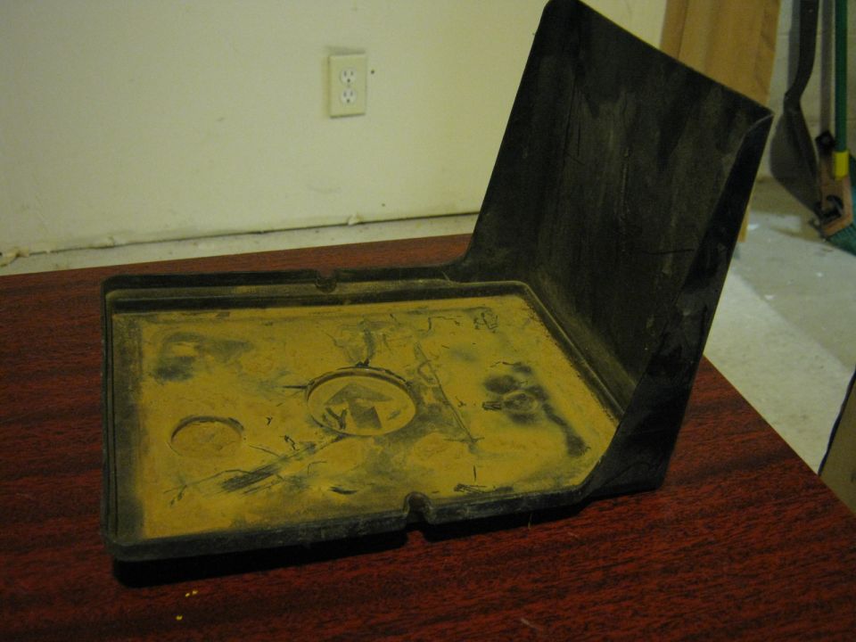 Dirty battery tray