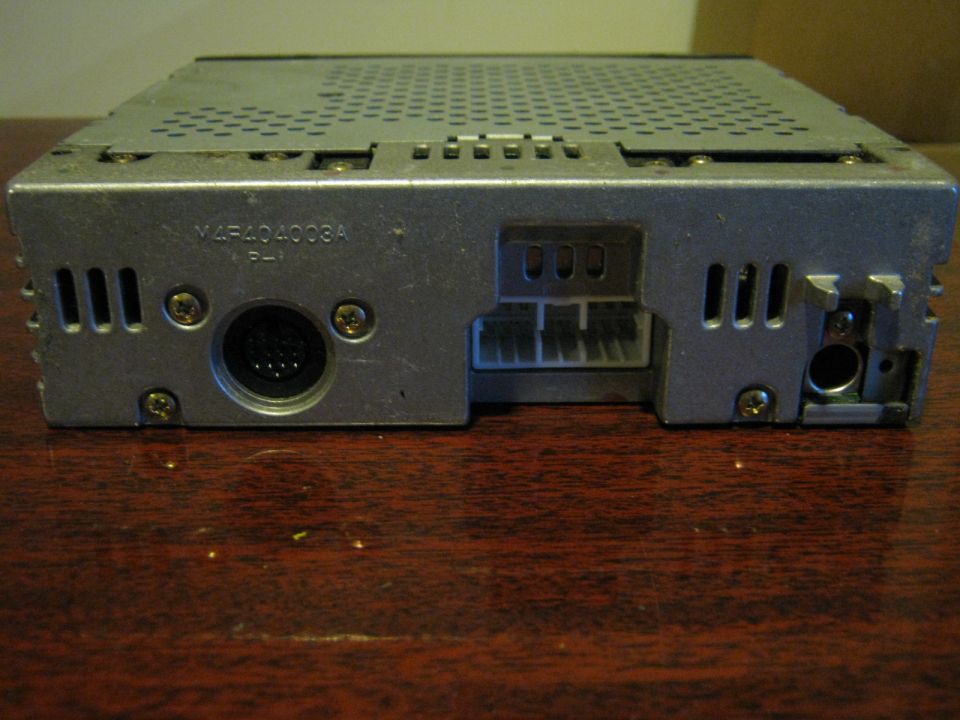 Back of ballerest radio