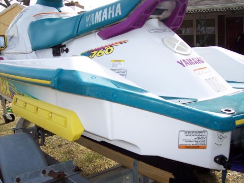 1996 Yamaha RA760 WaveRaider 2-P - Rear view of a 1996 Yamaha RA760 WaveRaider 2-P jet ski on a trailer.