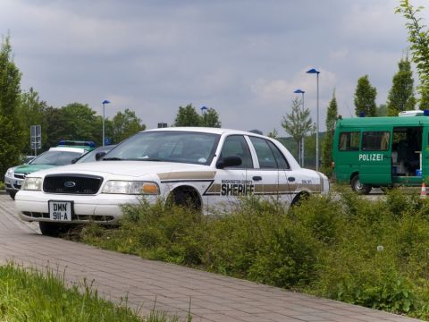 2001 Ford Crown Victoria photo