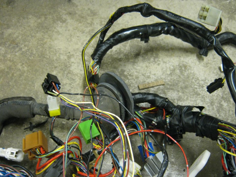 Some wires cut

SOLD SOLD SOLD!!!