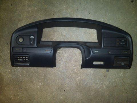 1993 Ford Bronco - This dashboard trim piece is not a 1993 Ford Bronco.
