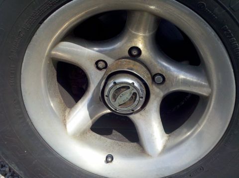 1996 Ford Bronco - wheel 3