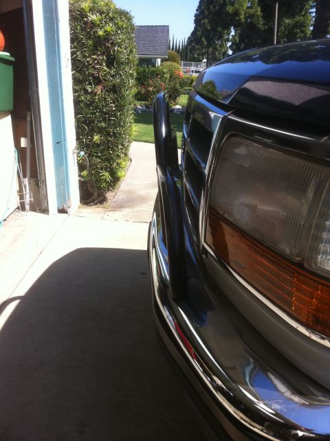 1995 Ford Bronco - Front view of a 1995 Ford Bronco, showing its chrome bumper and brush guard.