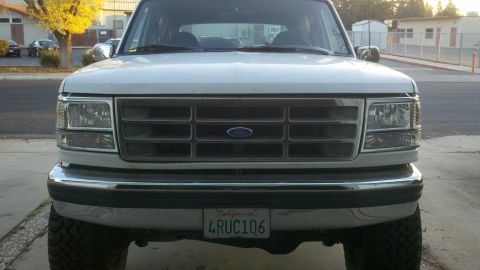 1994 Ford Bronco photo