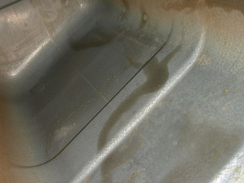 1995 Ford F-150 - Today, I found a decent front tank & pump - only a little dent near the front.