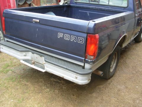 1995 Ford F-150 - It almost looks like a truck again. The painter says he'll get to my doors, fender, & valance tomorrow (if we don't have another monsoon &…