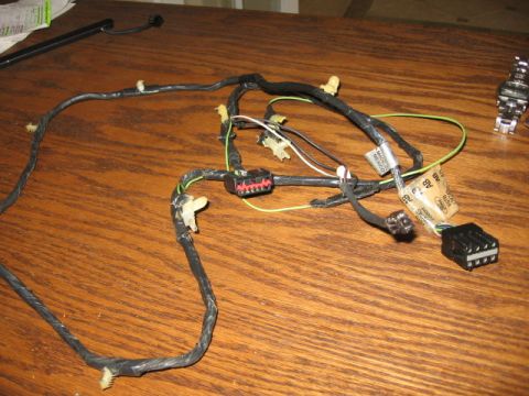 1995 Ford Bronco - This is the factory 94-95 OHC wiring harness I got from Steve83.