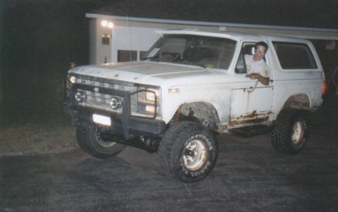 1980 Ford Bronco - First time out of the garage with the new axle!