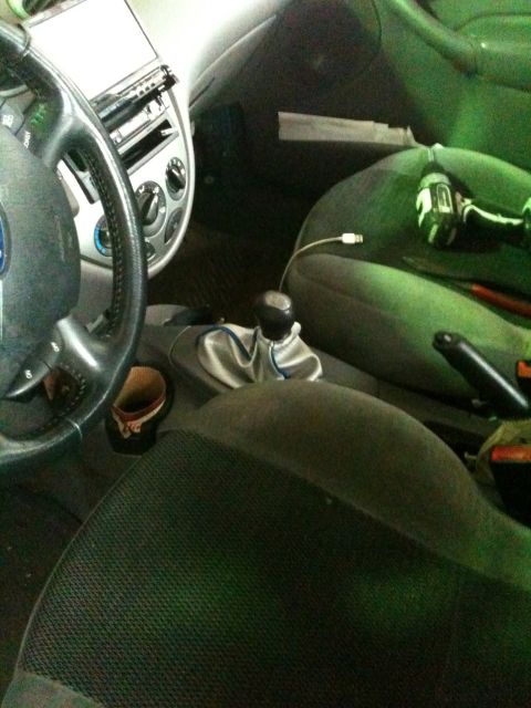 2002 Ford Focus photo