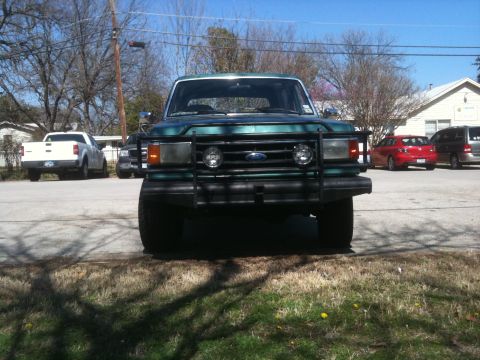 1989 Ford Bronco - Put on some 7 inch off road lights from Northern Tool that have actually surprised me with how tough they are. Its been two years and I've…