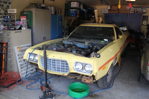 1972 Ford Ranchero - Front end ready to come off