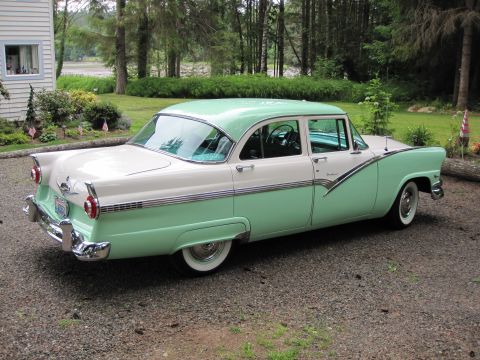 1956 Ford Fairlane photo