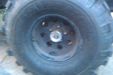 1996 Ford Bronco - 35x15x15 Super Swamper TSL