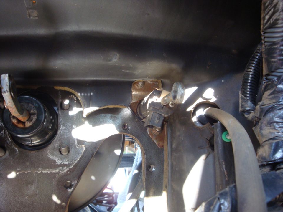 Clutch pedal assembly with master cylinder and brake booster connection