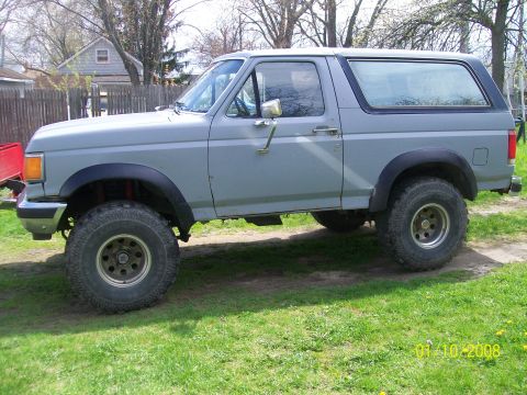 1988 Ford Bronco photo