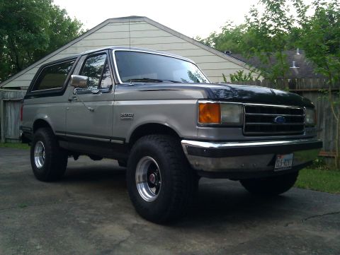 1989 Ford Bronco photo
