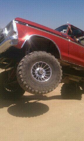 1978 Ford Bronco - This 1978 Ford Bronco is modified with a lift kit and oversized tires for off-road use.