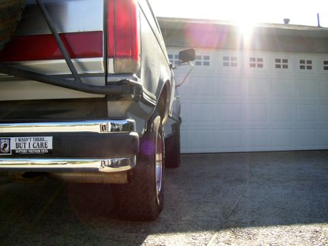 1989 Ford Bronco - the only pictures i have left before i started to modify it. a little over 6 months ago. it has come a long way in a short time, and it's o…