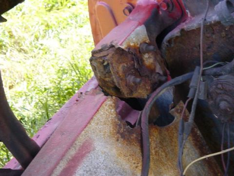 1992 Ford Bronco - fender broke in half!