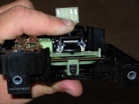 1983 Ford Bronco - At all times, make SURE the lever stays fully down on the rear case half, including when you set the assembly down. If it slips up & off, i…