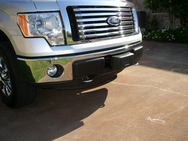 Front grille and bumper of a 2011 Ford F-150 truck