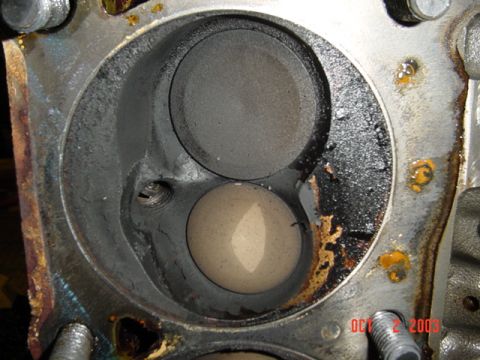 1989 Ford Bronco - Another shot of the bottom of the head