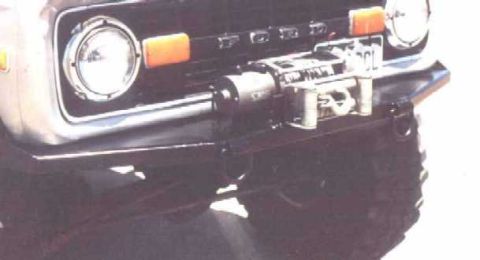 1978 Ford Bronco - Front view of a 1978 Ford Bronco, a winch mounted on the aftermarket bumper.