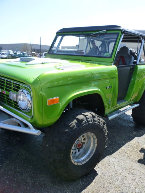 1995 Ford Bronco photo