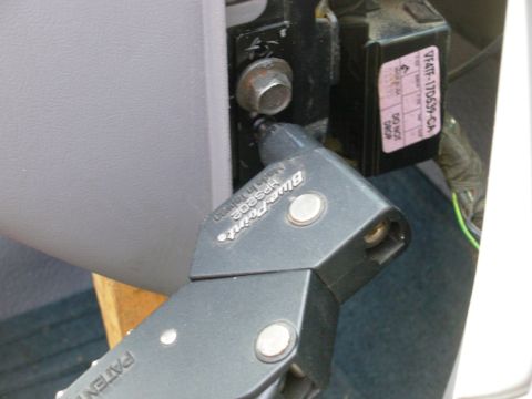 1983 Ford Bronco - These are low-force rivets, so it didn't take much effort to set them. The wide head on the 3/8" bolt I used prevented me from setting…