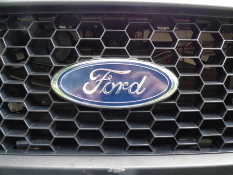 2005 Ford Crown Victoria photo