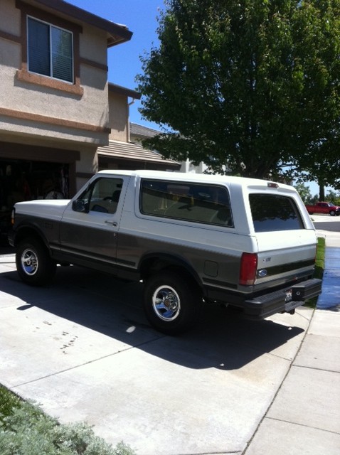 1992 Ford Bronco photo