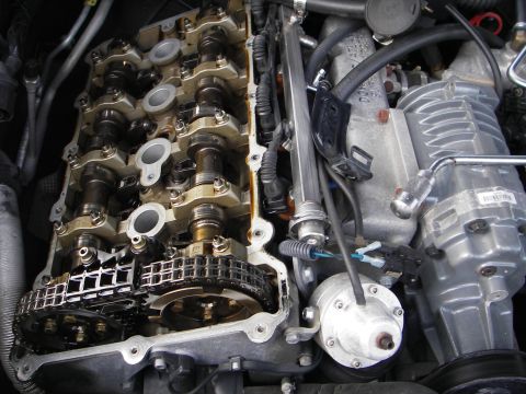 1996 BMW Z3 - the valve cover gasket started seeping enough to smoke on the exhaust at times so here we are doing the deed