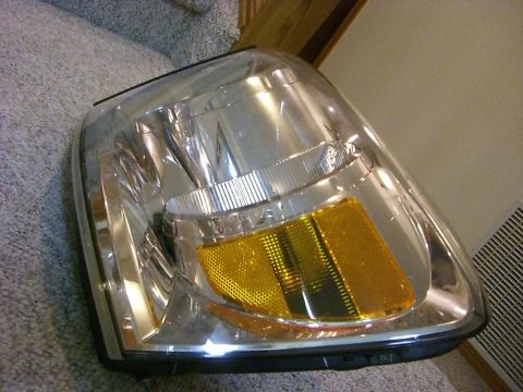 2005 Dodge 3500 - This is a headlight assembly, not a full vehicle.