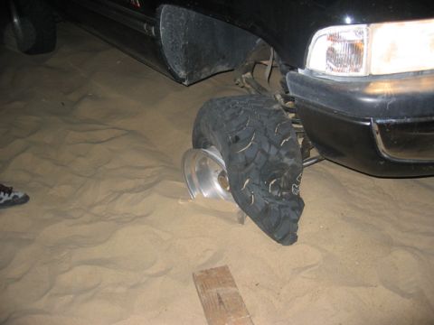 1989 Ford Bronco - this guy thought that it was cool to do drunken donuts while at 10 psi.....