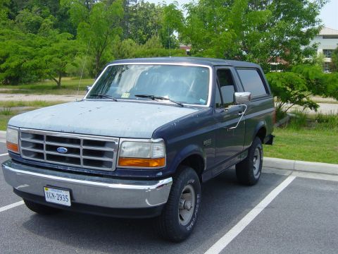1979 Ford Bronco - This Ford Bronco appears to be from the early to mid-1990s, not a 1979 model.