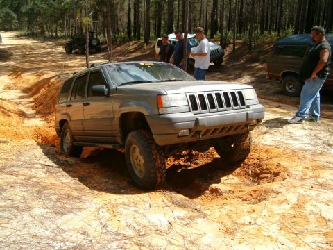 1991 Ford Bronco - And finally Out of the clay wash out.