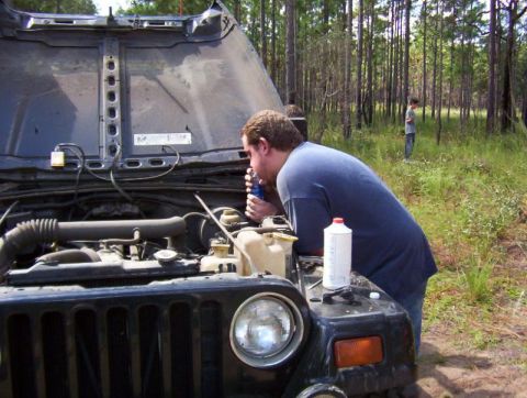 1991 Ford Bronco - A jeep owner who loves his jeep. Clutch line burned though due to open headers.