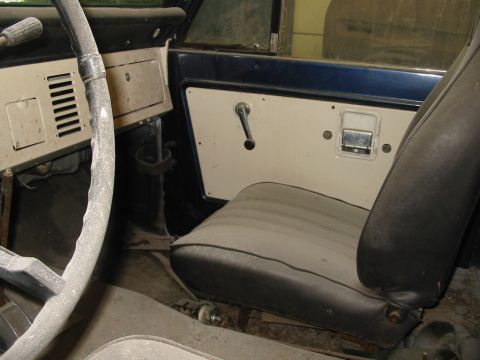 1969 Ford Bronco - Seats were in poor condition, and not in the best of shape. They will be removed and a set of ford ranger seats will be installed