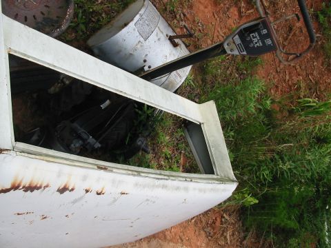 1969 Ford Bronco - another view of the drip rail and the ton of bondo that has to be removed