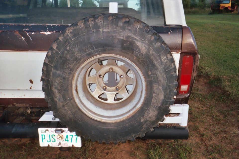 1978 Ford Bronco rear spare tire rack