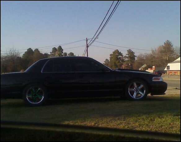 2004 Ford Crown Victoria “sic vic”