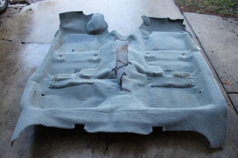 2007 Ford Crown Victoria - OEM LX sport carpet (med dark flint)