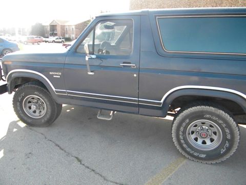1986 Ford Bronco photo